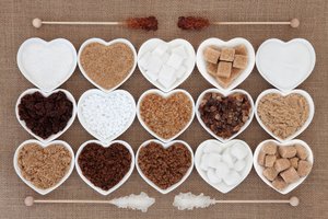 Zucker, Zuckeraustauschstoffe, Süßstoffe & Co. – das sind die Unterschiede